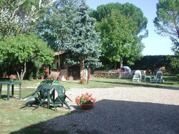 Penzion Casale Il Colombaio Di Toiano Valli Exteriér fotografie