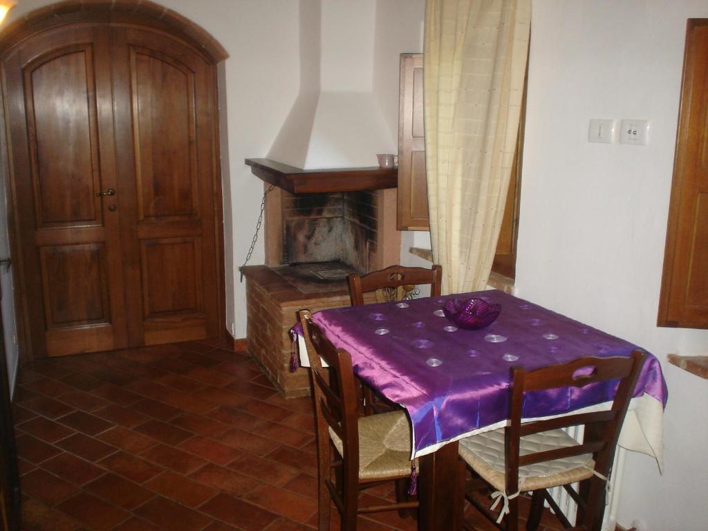 Penzion Casale Il Colombaio Di Toiano Valli Pokoj fotografie